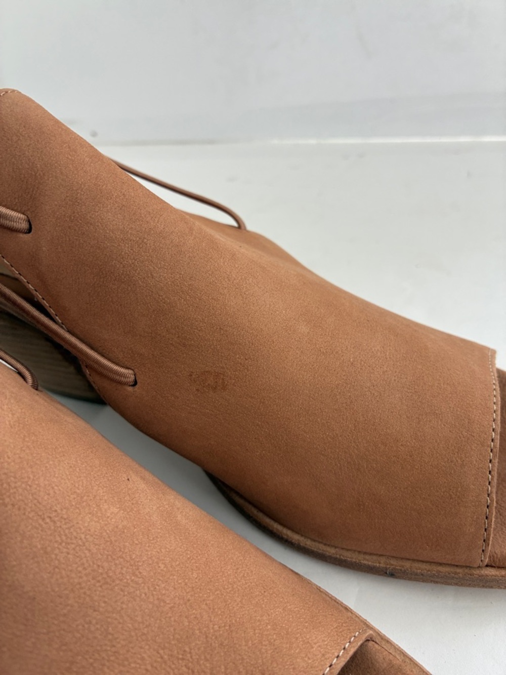 EILEEN FISHER Nikki Sandal Honey Suede Peep-Toe Block Heel Booties Size 8 NEW - Picture 12 of 12